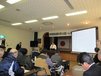 会場の様子を写した画像